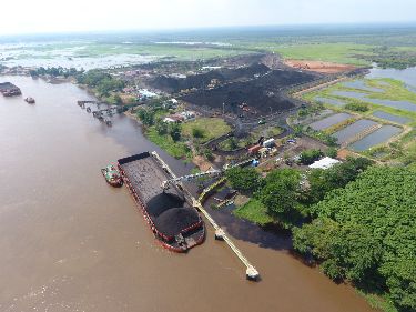 Pemuatan muatan ke tongkang